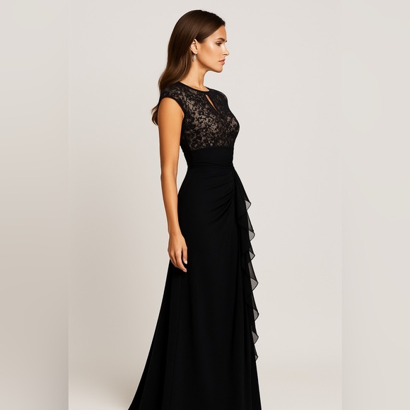 Betsy & Adam Elegant Black Lace Maxi Dress - Picture 2 of 6